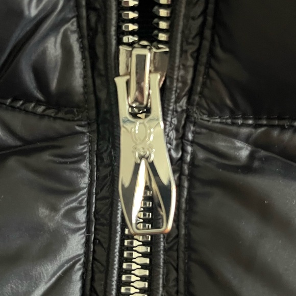 EUC Spyder down jacket. Women’s XL. Black. - Picture 11 of 11